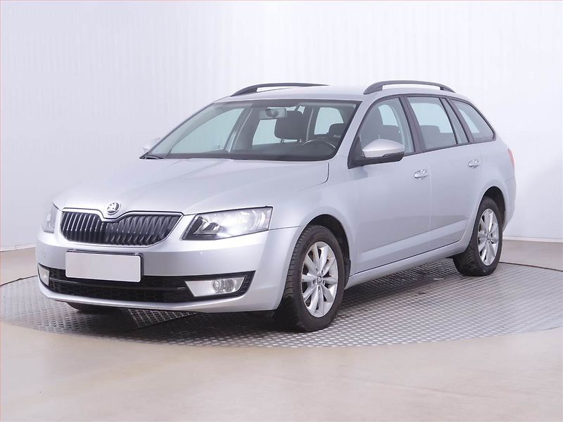 Škoda Octavia (2015) Ambition 2.0 TDI, 4X4 - fotka 2 z 14