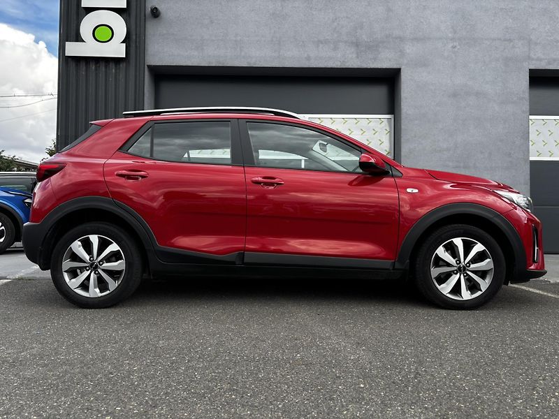 Kia Stonic (2023) Spin 1.2 DPI (62 kW) MAN - fotka 2 z 17