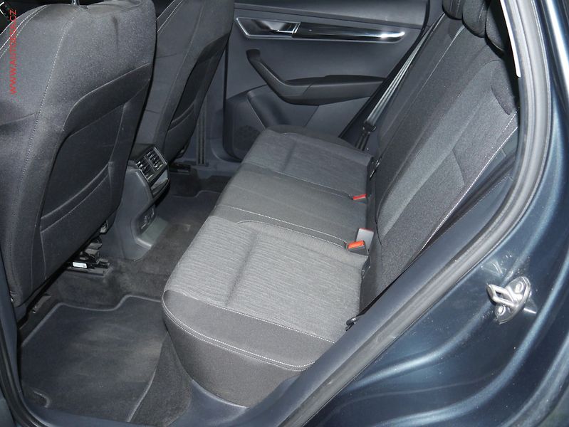 Škoda Karoq (2018) 2.0 TDi 4x4, Style, TZ, panor - fotka 10 z 17