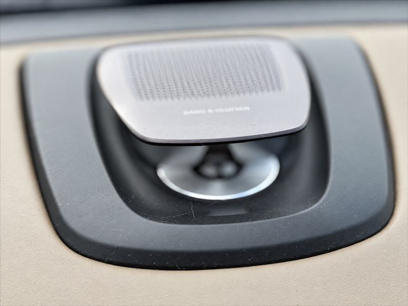 BMW X5 40e Xdrive LED HUD PANO TZ - fotka 31 z 42