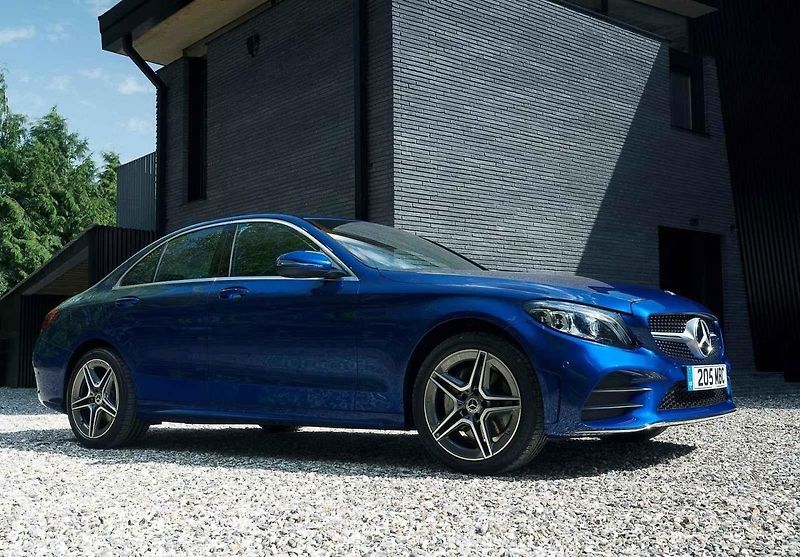 Poměrně hodně svolávacích akcí se týká modelů značky Mercedes-Benz