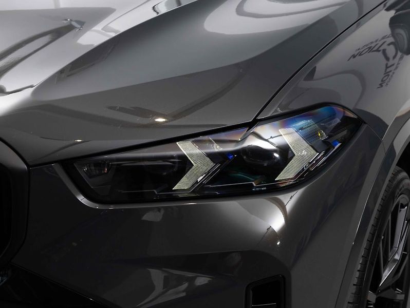 BMW X5 xDrive40d - fotka 8 z 24