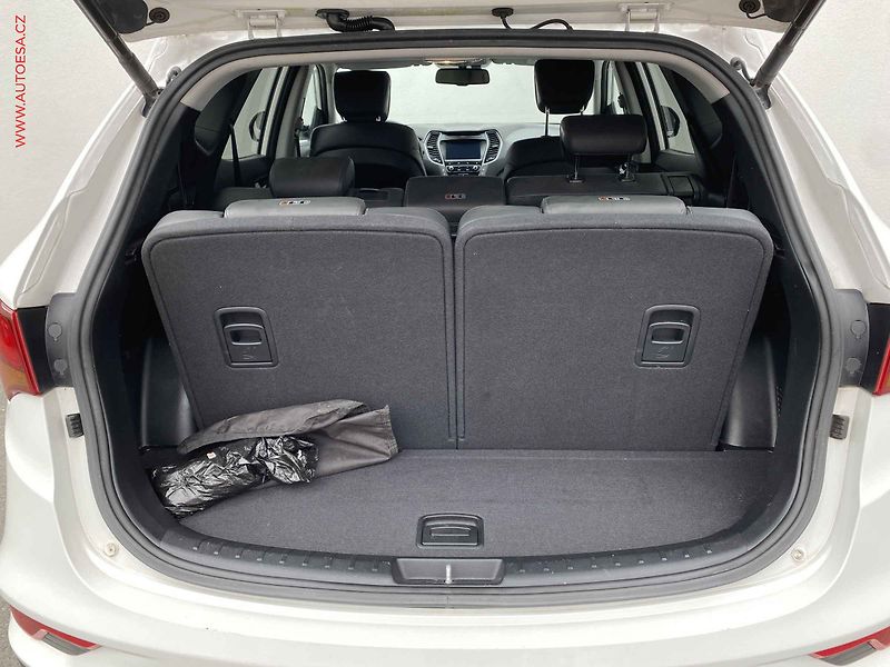 Hyundai Santa Fe (2016) 2.2 CRDi 4x4, Premium, AT - fotka 7 z 19