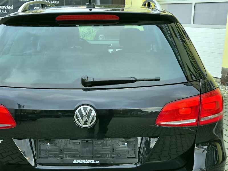 Volkswagen Passat TDi Highline, SERV.KNIHA       - fotka 50 z 51