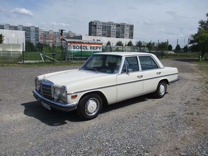 Mercedes-Benz 280 (1972) W114 - fotka 1 z 24