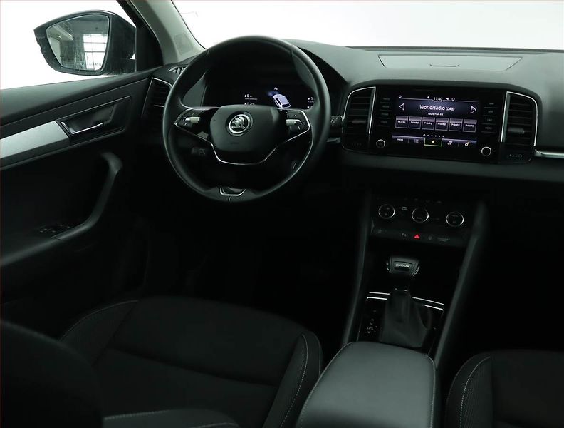 Škoda Karoq (2023) Ambition 1.5 TSI - fotka 7 z 17