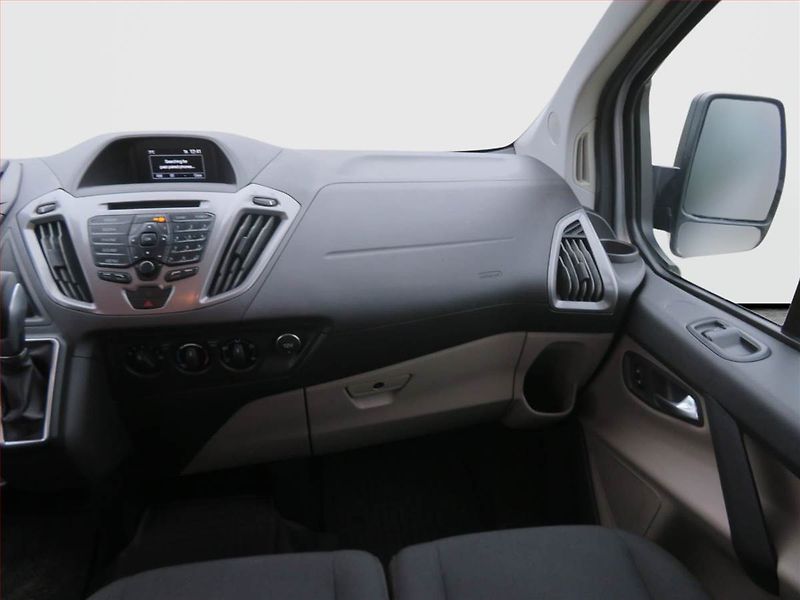 Ford Tourneo Custom (2017) Trend 2.0 EcoBlue, 1Maj, DPH - fotka 8 z 19