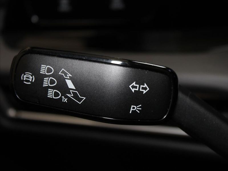 Volkswagen Golf 1,5 TSi 110kW Style 45tkm. ČR - fotka 19 z 24