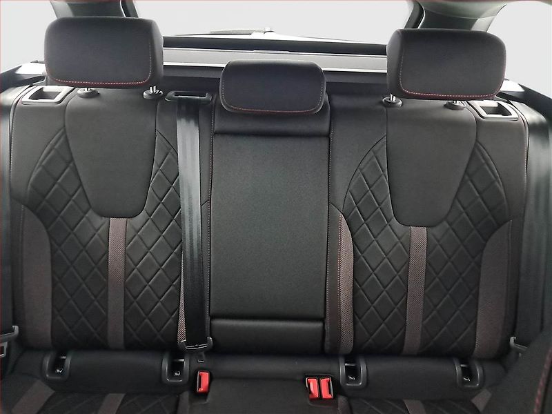 Škoda Octavia (2025) RS 2.0 TSI, RS, KAMERA - fotka 10 z 20