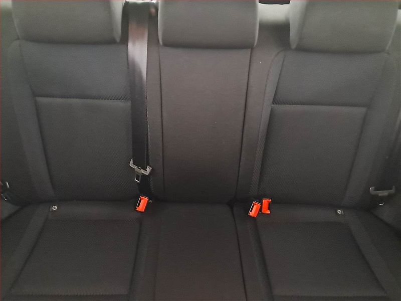 Škoda Fabia (2012) Elegance 1.6 TDI, Tempomat - fotka 10 z 15
