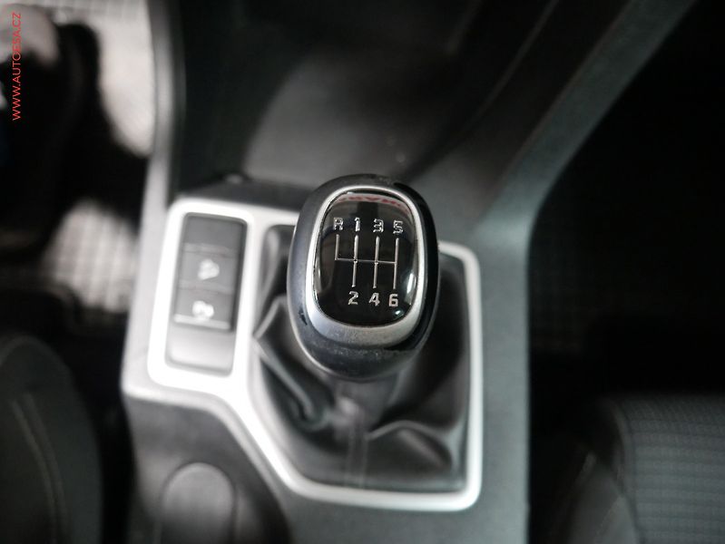 Kia Sportage (2017) 1.6, ČR, servis.kniha - fotka 21 z 23