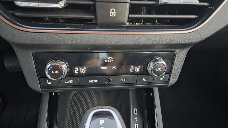 Škoda Scala (2023) 1.0 TSI 81 kW Style AT CZ DPH - fotka 22 z 26