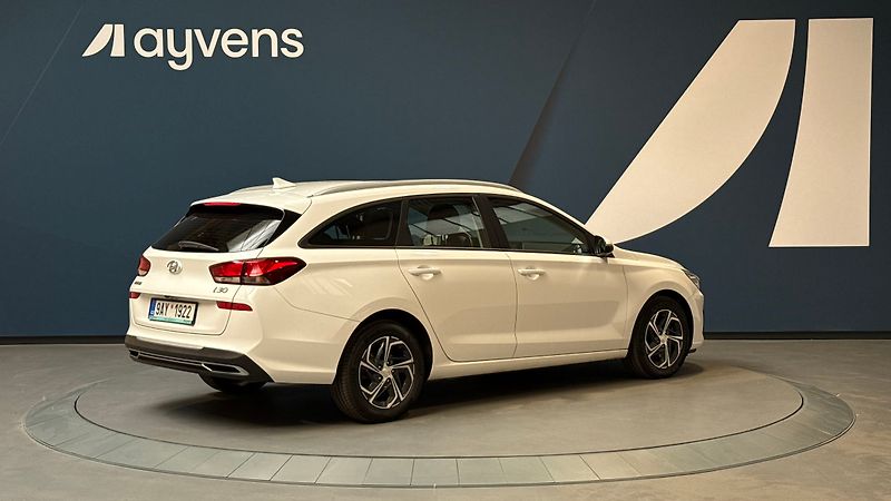 Hyundai i30 1.0 T-GDI Family Comfort kombi - fotka 2 z 13