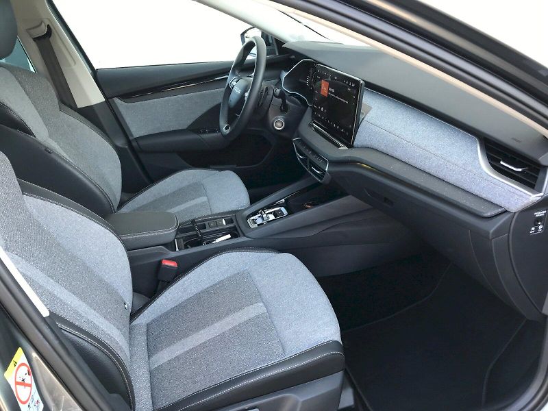 Škoda Octavia (2025) COMBI TOP SELECTION 1,5 TSI M- - fotka 12 z 27