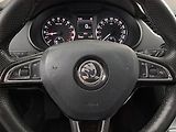 Škoda Octavia (2015) 1.6 TDI, Serv.kniha, Xenony - náhled 16