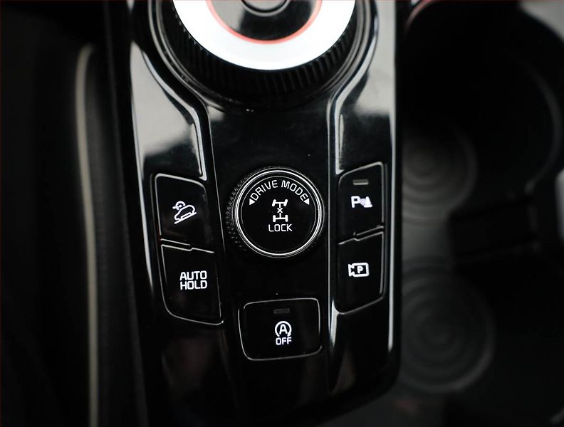 Kia Sportage (2023) 1.6 T-GDI MHEV - fotka 17 z 20