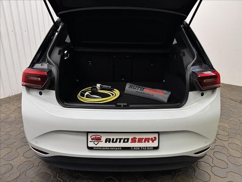 Volkswagen ID.3 150kW MAX 1ST PLUS PRO PERF. - fotka 35 z 46