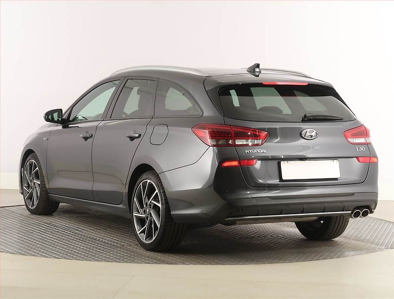 Hyundai i30 (2022) N Line Premium 1.5 T-GDI MHEV - fotka 4 z 26