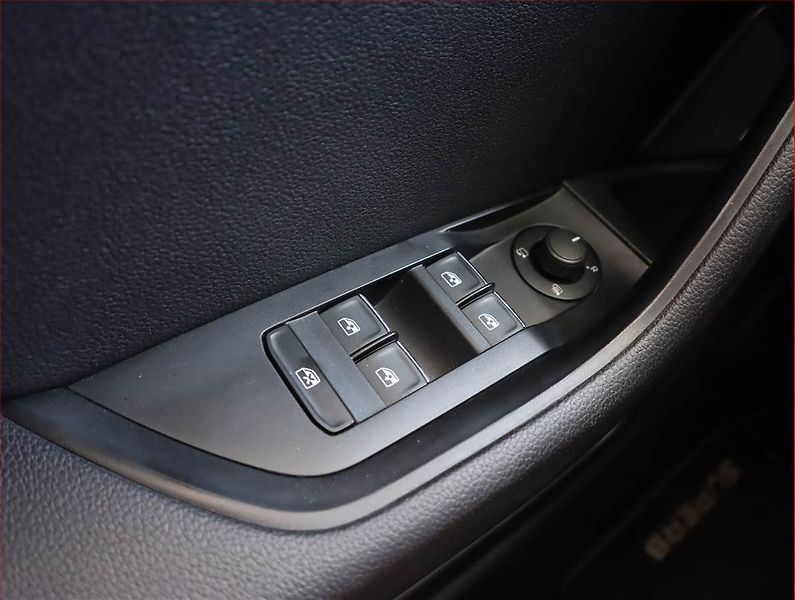 Škoda Superb (2015) 2.0 TDI 4x4, 4X4, Automat - fotka 17 z 21