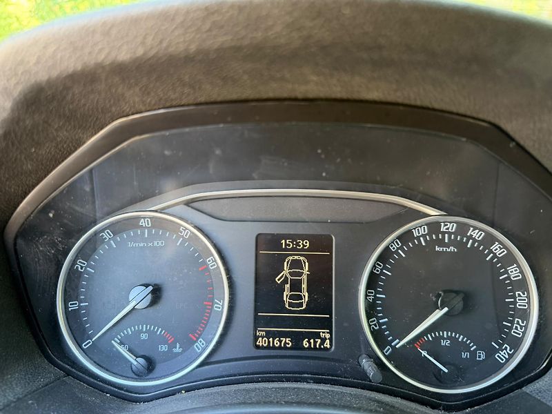 Škoda Octavia (2008) 1.8 TSI 118 kW - fotka 6 z 11