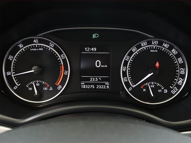 Škoda Octavia (2010) RS 2.0 TSI, Navi, Xenony - fotka 9 z 16