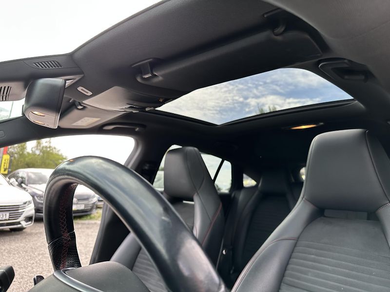 Mercedes-Benz CLA (2016) Mercedes-Benz CLA 200 2016 - fotka 9 z 18