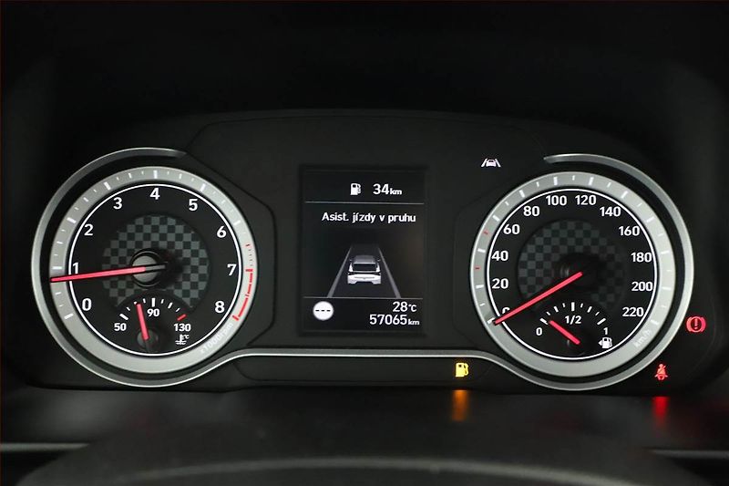 Hyundai i20 (2023) Comfort 1.2 MPI, ČR,1.maj - fotka 8 z 13