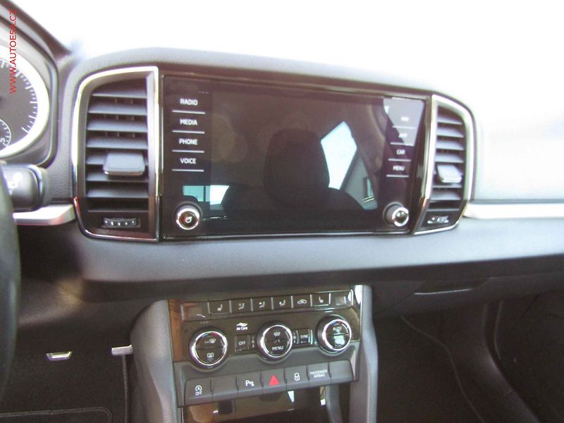 Škoda Karoq (2020) 2.0 TDi, ČR, Style, navi - fotka 14 z 22