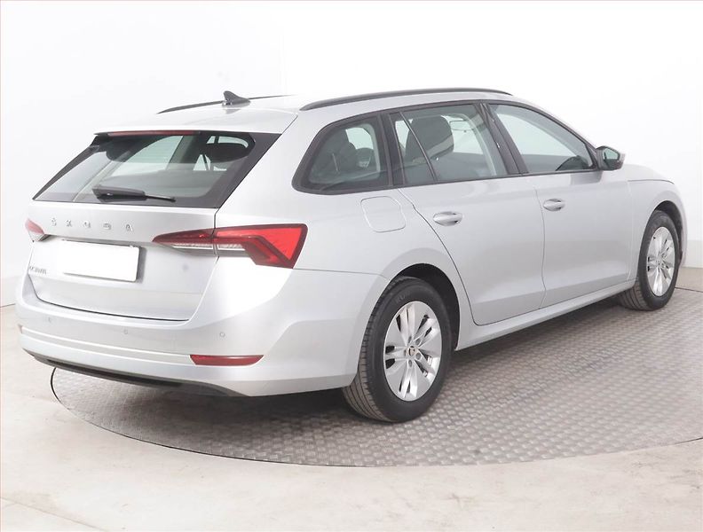 Škoda Octavia (2022) Ambition 2.0 TDI, ČR,1.maj - fotka 5 z 15