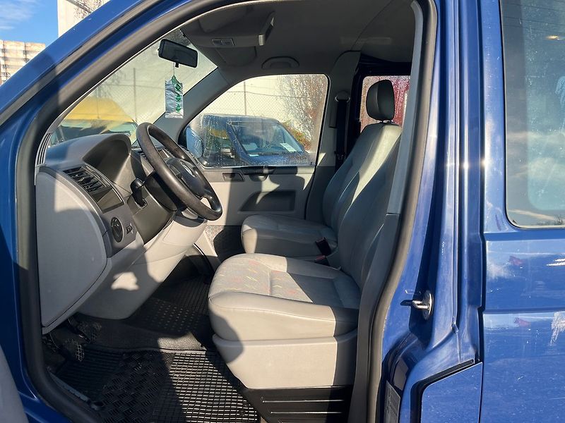 Volkswagen Caravelle 2.5TDI 96KW*8MIST* - fotka 12 z 24