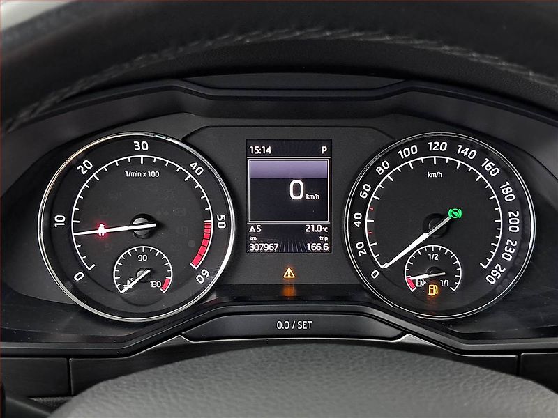 Škoda Superb (2016) 2.0 TDI, Automat, Navi - fotka 11 z 22