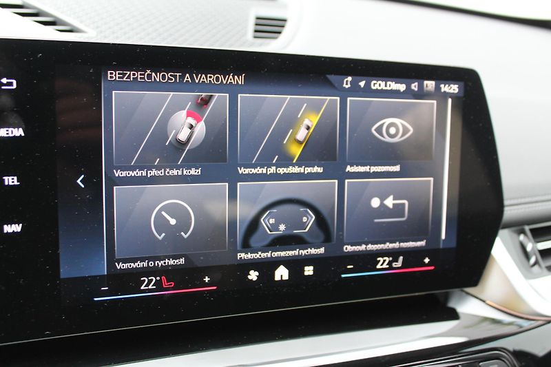 BMW X1 BMW X1 sDrive18i - fotka 19 z 22