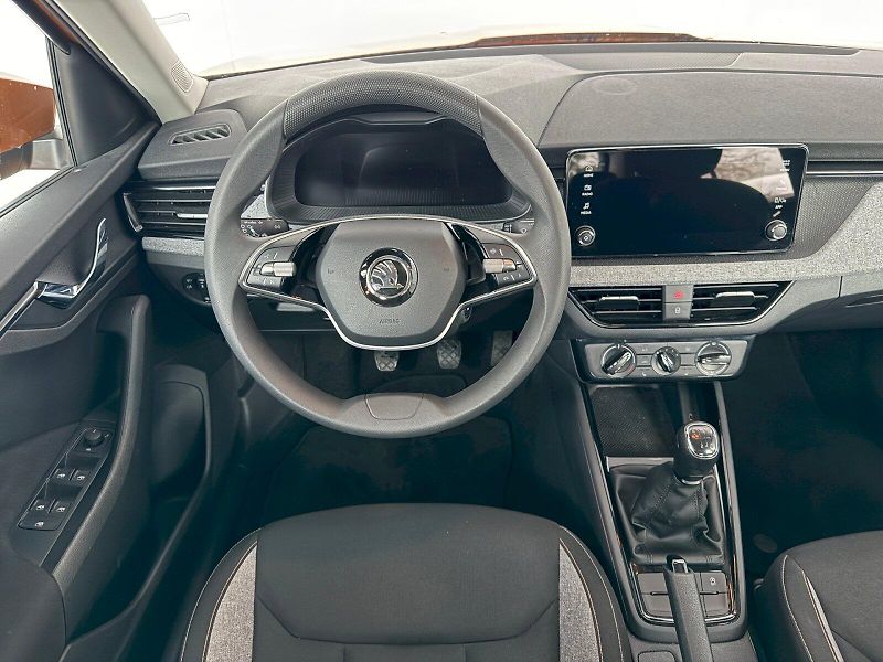 Škoda Kamiq (2024) Selection 1.0 TSI/ 85 kW M6 - fotka 8 z 26