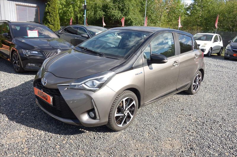 Toyota Yaris 1,5 i, ČR, HYBRID, SELECTION. - fotka 3 z 7