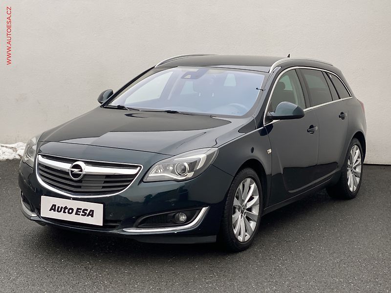Opel Insignia (2014) 2.0 CDTI 4x4, 1.maj,ČR - fotka 3 z 19
