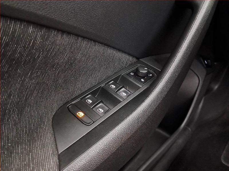 Škoda Kamiq (2020) 1.5 TSI, Automat, Tempomat - fotka 19 z 20