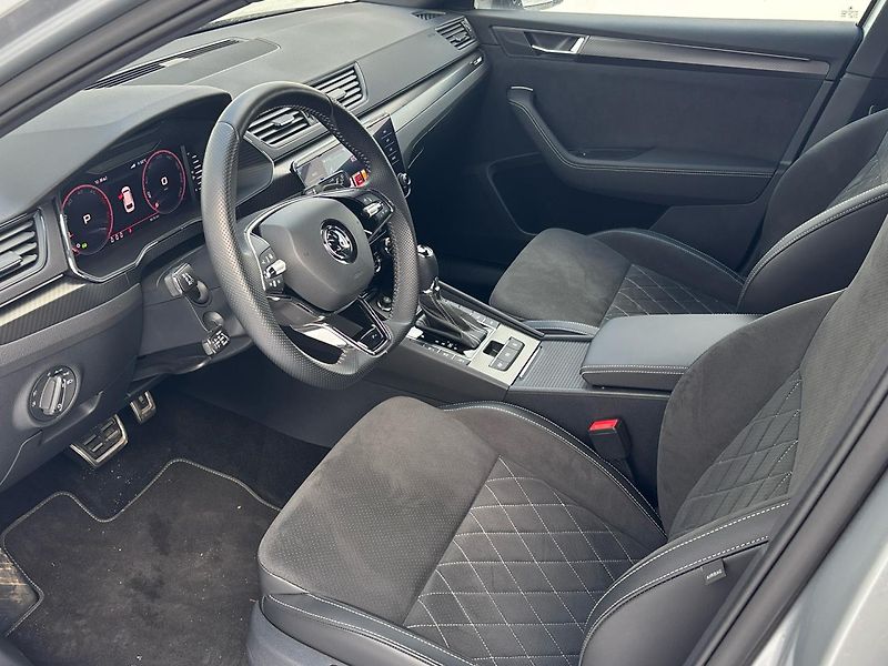 Škoda Superb Sportline 4x4 DSG - fotka 6 z 29
