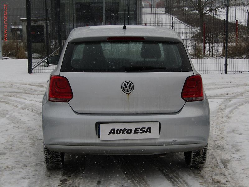 Volkswagen Polo (2011) 1.2i, AC - fotka 5 z 14