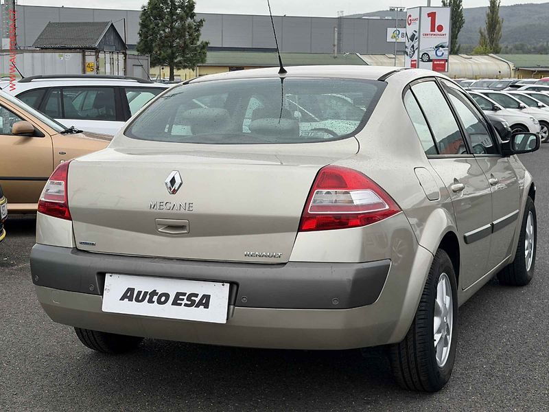 Renault Mégane (2007) 1.6i 16V, ČR - fotka 4 z 14