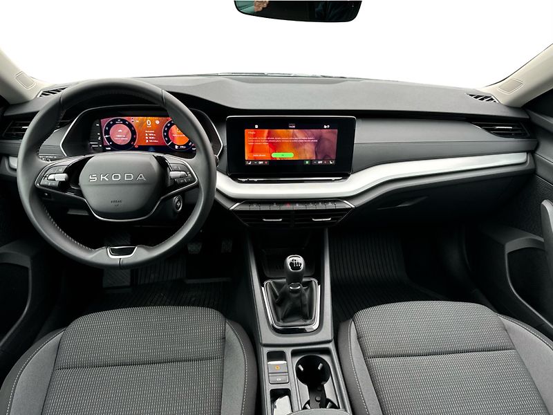 Škoda Octavia SELECTION TD 85/2.0 M6F - fotka 10 z 19
