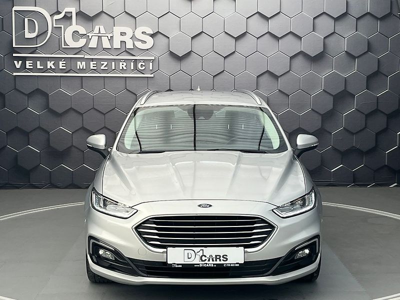 Ford Mondeo 2.0 EB Titanium manuál - fotka 7 z 69