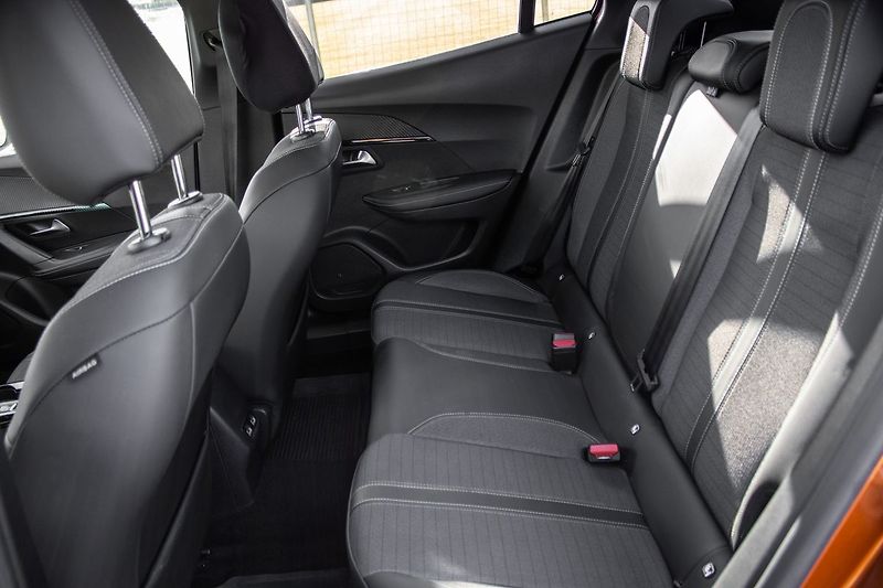 Peugeot 2008 - fotka 32 z 36