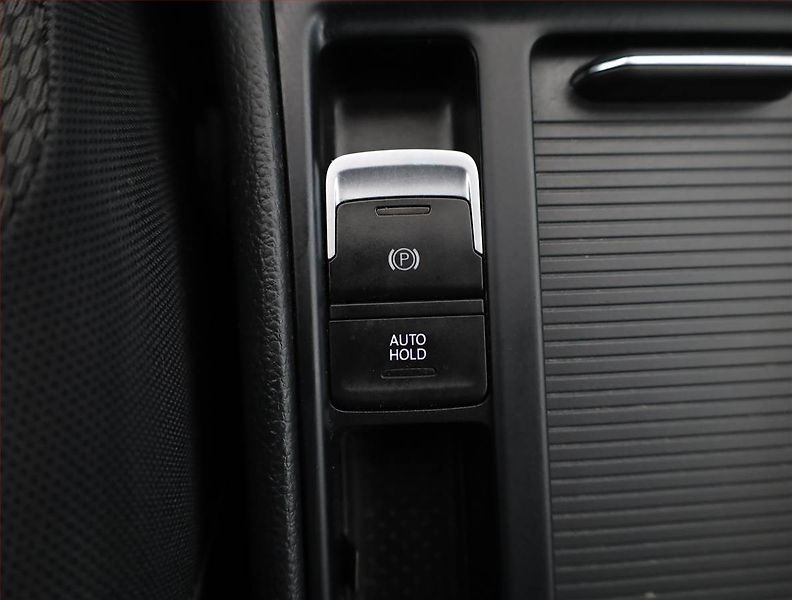 Volkswagen Golf (2013) 1.2 TSI, Tempomat - fotka 13 z 18
