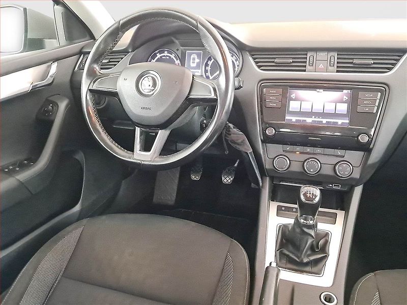 Škoda Octavia (2018) Ambition 1.0 TSI, Tempomat - fotka 7 z 16