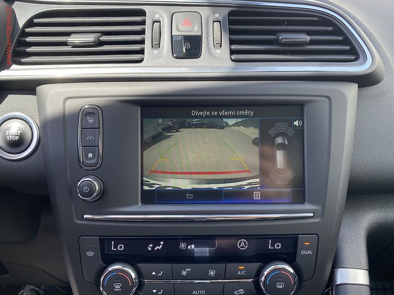 Renault Kadjar (2016) 1.2 TCe, BOSE, AT, LED, panor - fotka 16 z 18