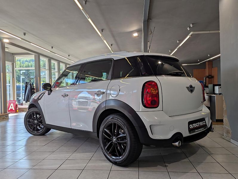 Mini Countryman 2.0 D A/T PDC, TEMPOMAT, KLIMA - fotka 5 z 22