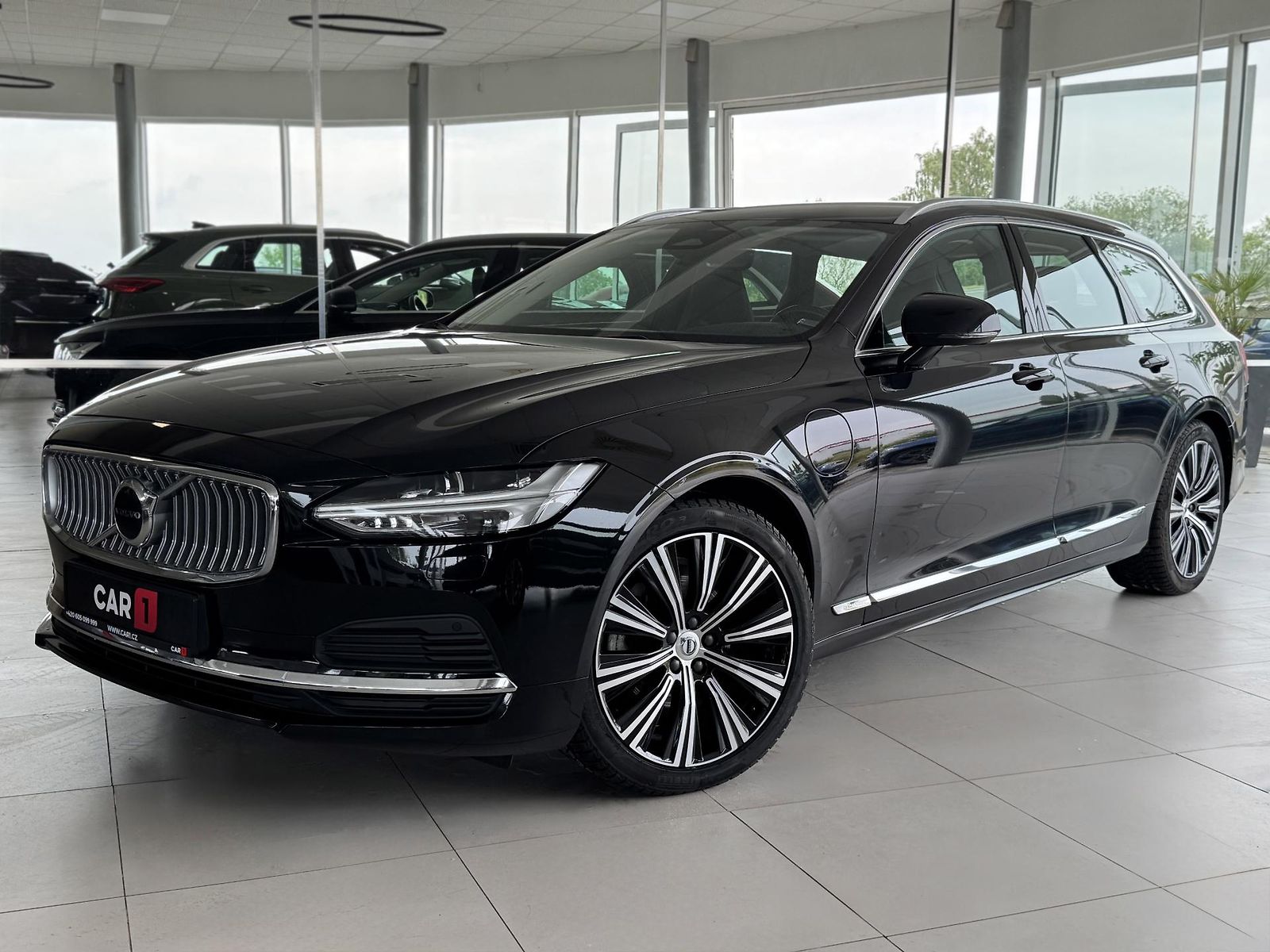 Volvo V90 T6 AWD*Recharge*KeyLess*Tažné