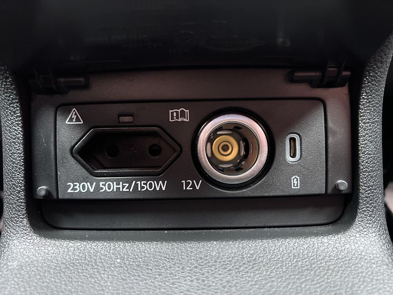 Škoda Karoq Style Plus 2.0TDi 85kw DSG ALU - fotka 28 z 49