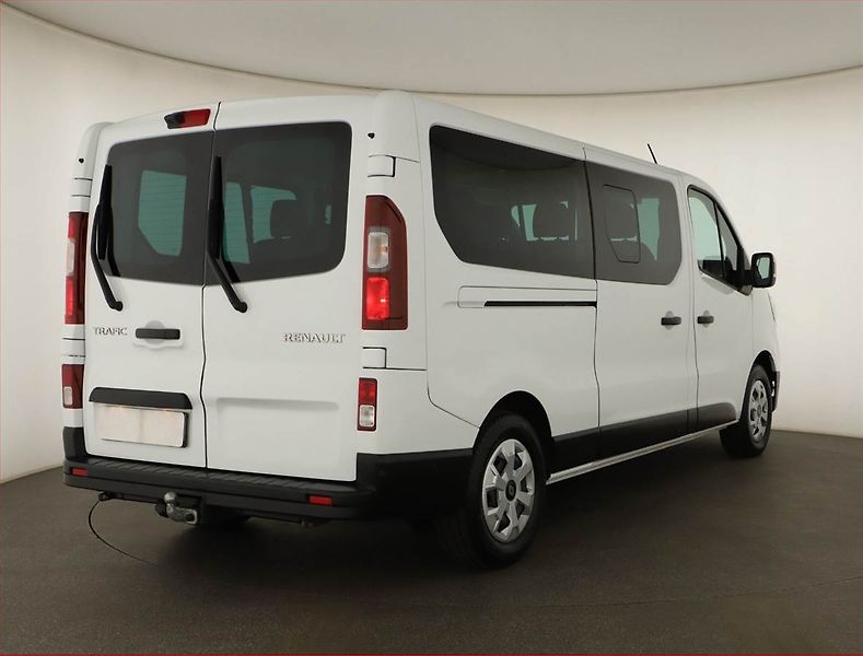 Renault Trafic (2025) 2.0 Blue dCi, Combi, 8 míst - fotka 5 z 18