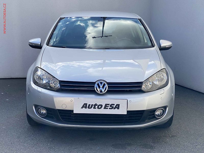 Volkswagen Golf (2011) 1.4 16V, Team, navi, kamera - fotka 2 z 20